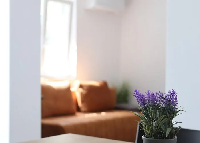 Daire Cozy Iva With Private Garden Krk Town