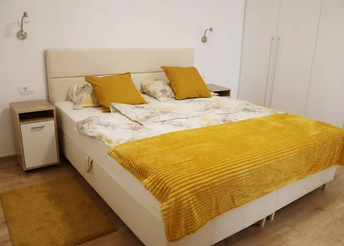 Cozy Iva With Private Garden * Krk Town